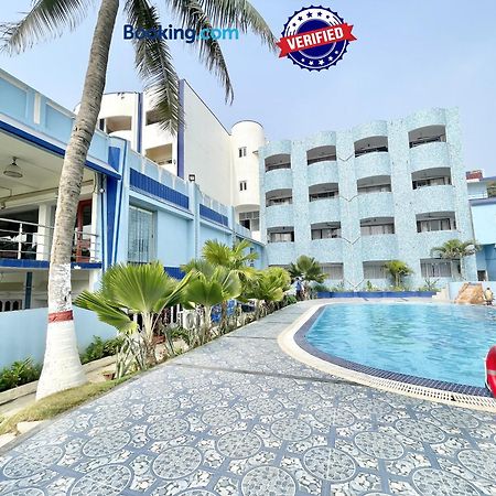 Hotel V-I Near Sea , Puri Private-Park -Gym-Spa Fully-Airconditioned-Hotel Lift-And-Parking-Facilities Breakfast-Included Exterior foto