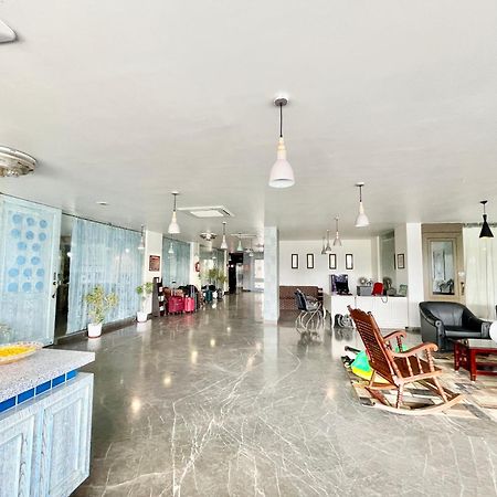 Hotel V-I Near Sea , Puri Private-Park -Gym-Spa Fully-Airconditioned-Hotel Lift-And-Parking-Facilities Breakfast-Included Exterior foto