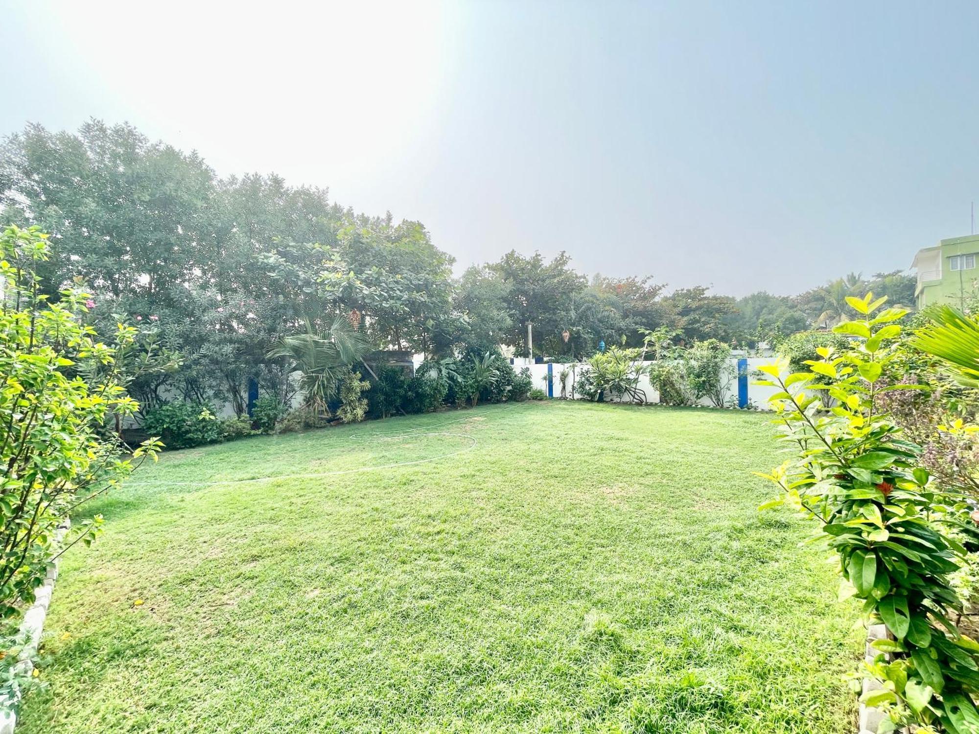 Hotel V-I Near Sea , Puri Private-Park -Gym-Spa Fully-Airconditioned-Hotel Lift-And-Parking-Facilities Breakfast-Included Exterior foto