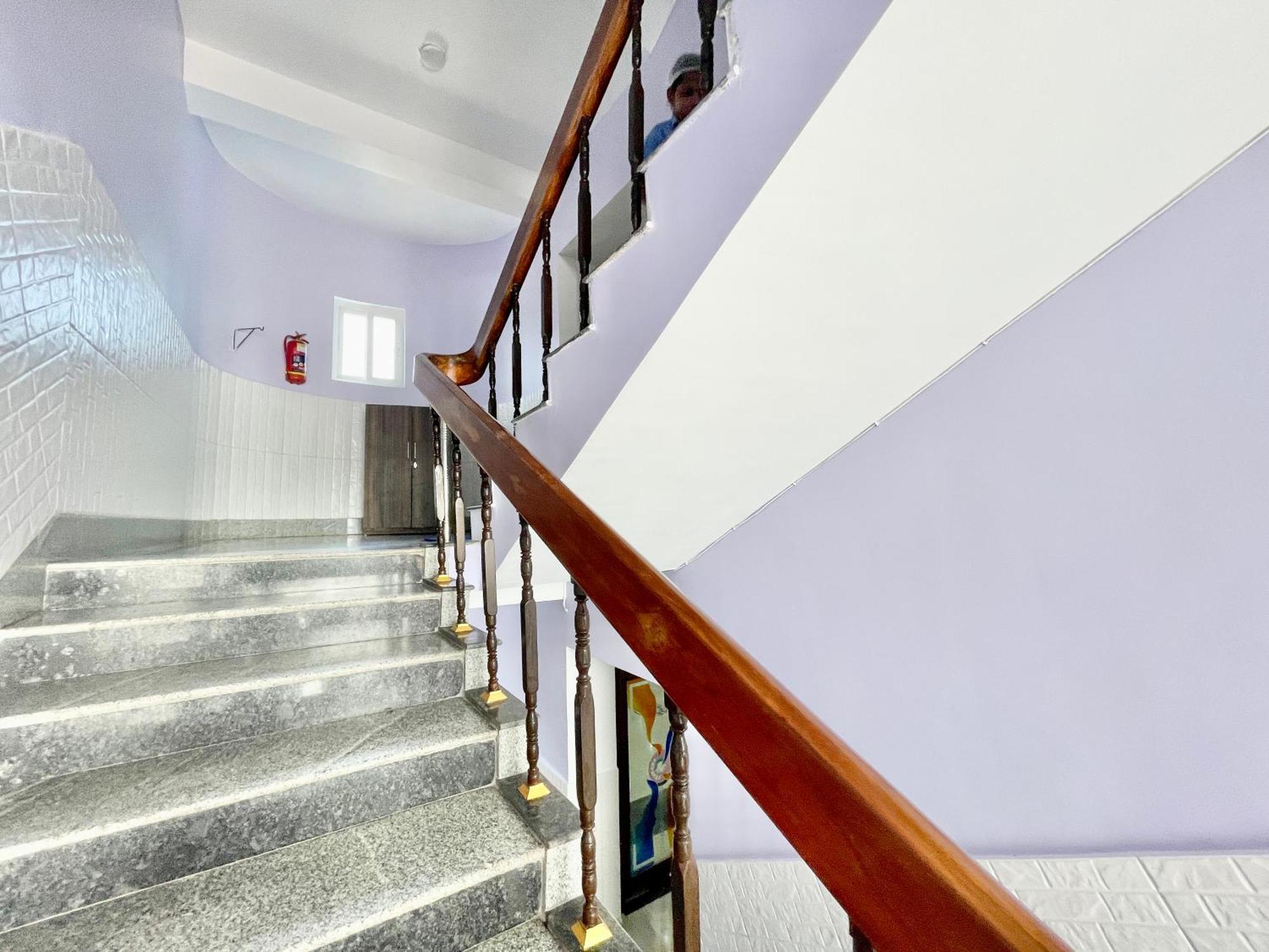 Hotel V-I Near Sea , Puri Private-Park -Gym-Spa Fully-Airconditioned-Hotel Lift-And-Parking-Facilities Breakfast-Included Exterior foto